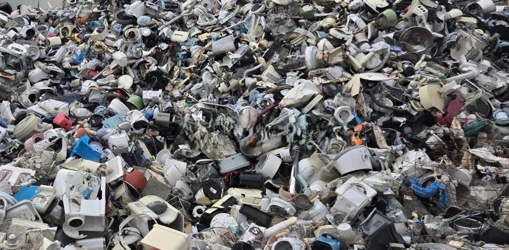 廢塑膠容器 生活塑膠 PVC軟水管買賣